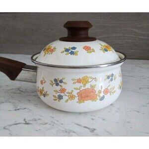 Vintage Summer Garden Enamel  1 Qt Sauce Pan With Lid By Excel 1970s Cookware